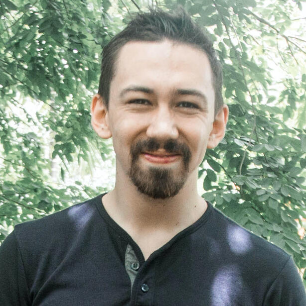 Kyle, Editor